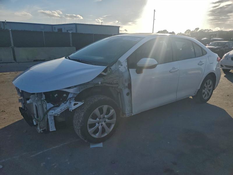TOYOTA COROLLA LE 2022 with VIN 5YFEPMAE1NP295335 - Photo from auction