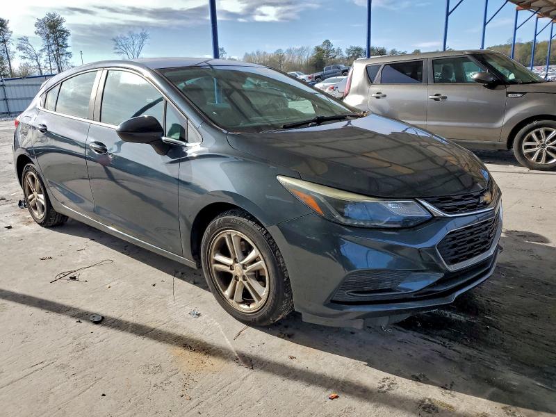 Photo 4 from auction – 2017 CHEVROLET CRUZE with VIN 3G1BE6SM1HS604358