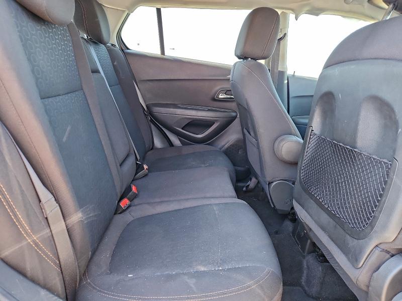 Photo 10 from auction – 2020 CHEVROLET TRAX LS with VIN KL7CJKSB1LB051209