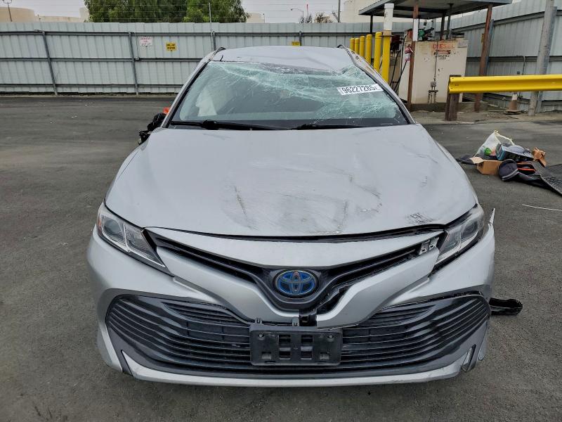 Photo 5 from auction – 2020 TOYOTA CAMRY LE with VIN 4T1C31AK7LU543090