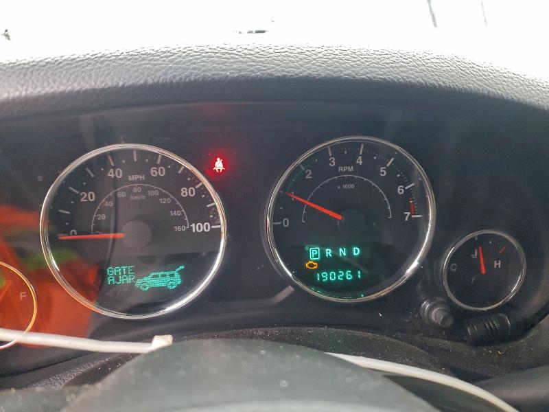 Photo 9 from auction – 2014 JEEP WRANGLER U with VIN 1C4BJWDG6EL222435