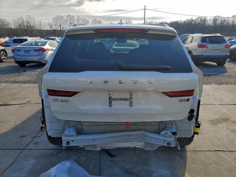 Photo 6 from auction – 2023 VOLVO XC60 CORE with VIN YV4L12RVXP1216671