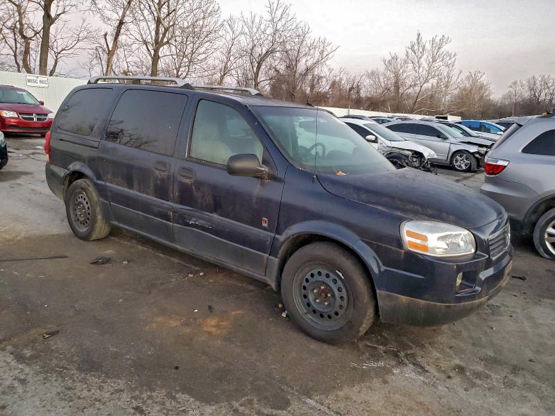 Photo 4 from auction – 2005 SATURN RELAY 2 with VIN 5GZDV03L15D187353