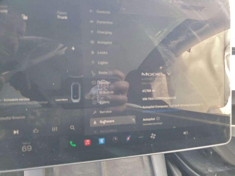 Photo 9 from auction – 2023 TESLA MODEL Y with VIN 7SAYGDEE1PA044238
