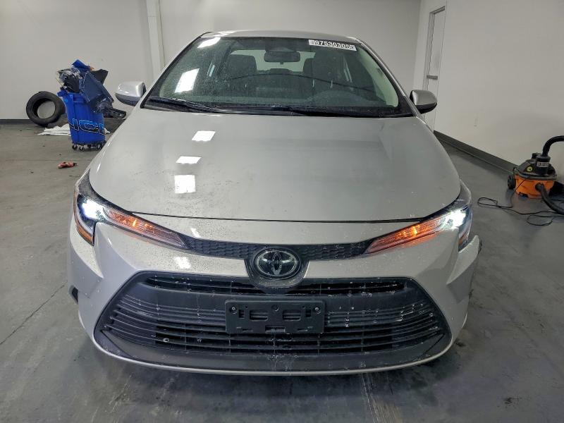 Photo 5 from auction – 2025 TOYOTA COROLLA LE with VIN 5YFB4MDE4SP317590