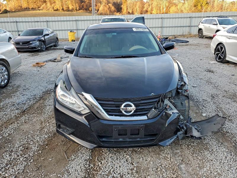 Photo 5 from auction – 2017 NISSAN ALTIMA with VIN 1N4AL3APXHC189457