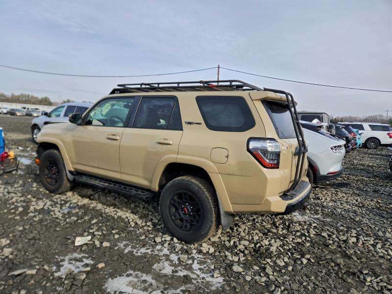Photo 2 from auction – 2016 TOYOTA 4RUNNER SR with VIN JTEBU5JR7G5364691