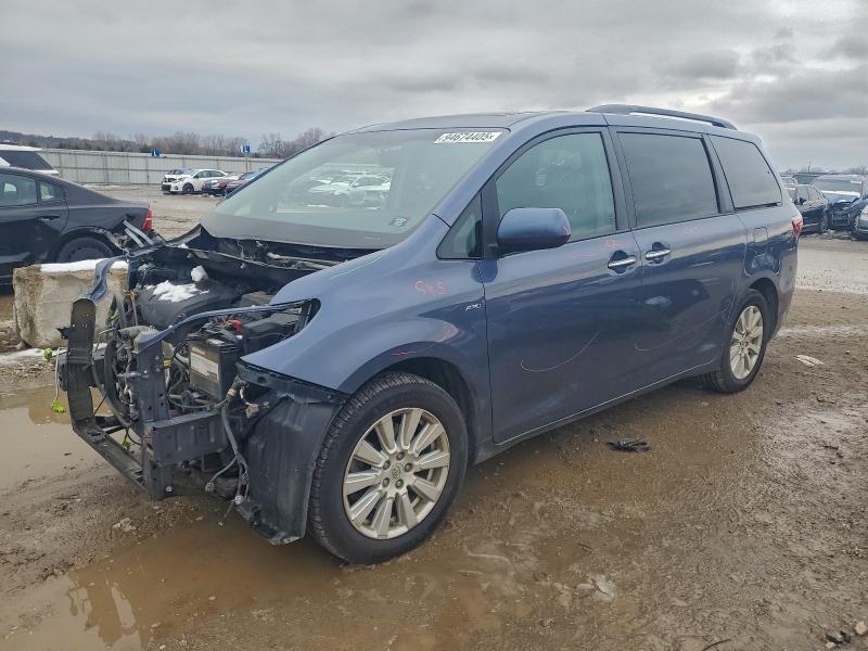 TOYOTA SIENNA XLE 2017 with VIN 5TDDZ3DC7HS178073 - Photo from auction