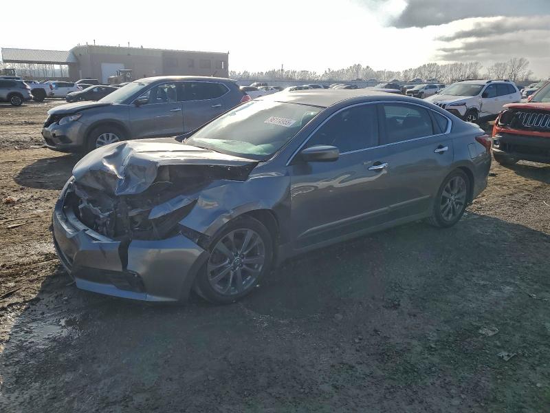 NISSAN ALTIMA 2.5 2018 with VIN 1N4AL3AP2JC153297 - Photo from auction