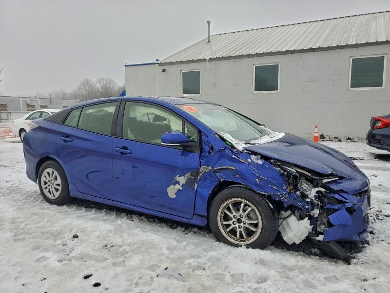 Photo 4 from auction – 2016 TOYOTA PRIUS with VIN JTDKBRFU6G3509794
