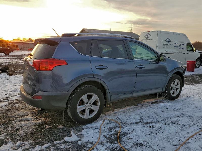 Photo 3 from auction – 2013 TOYOTA RAV4 XLE with VIN 2T3RFREV6DW065564