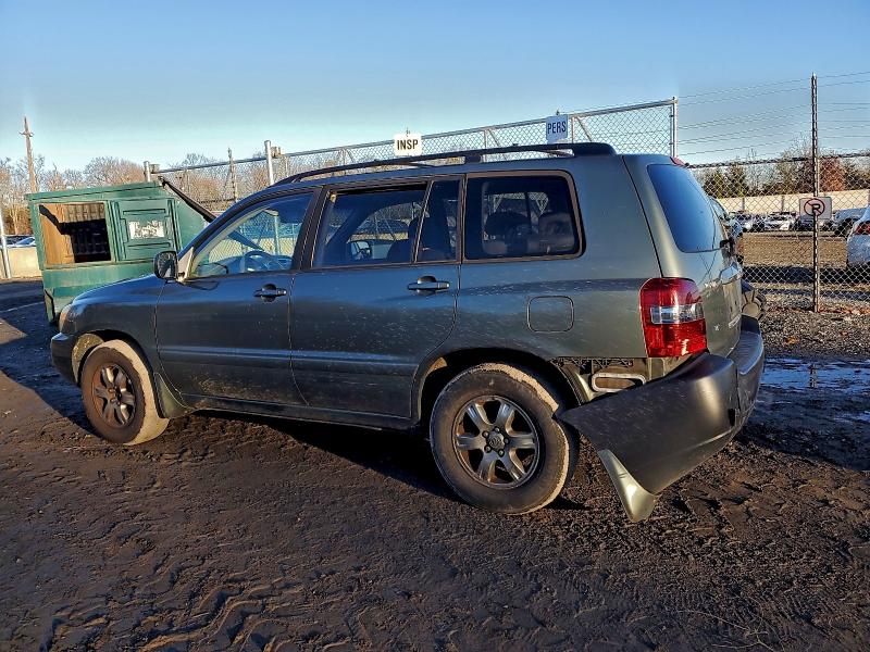 Photo 2 from auction – 2005 TOYOTA HIGHLANDER with VIN JTEGP21A750076976