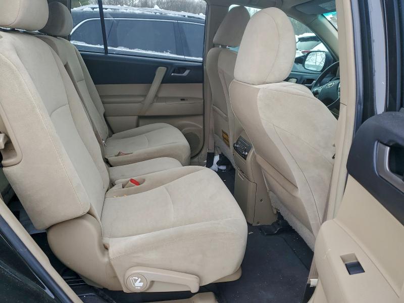 Photo 11 from auction – 2012 TOYOTA HIGHLANDER with VIN 5TDBK3EH4CS111381