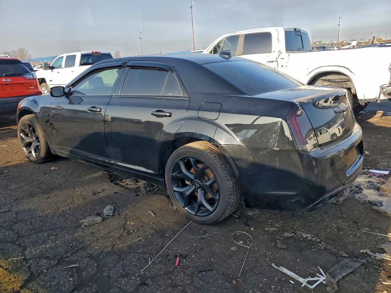 Photo 2 from auction – 2015 CHRYSLER 300 S with VIN 2C3CCAGG3FH842482