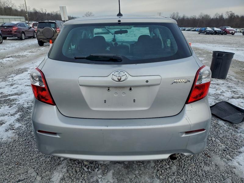 Photo 6 from auction – 2011 TOYOTA MATRIX with VIN 2T1KU4EE2BC717923