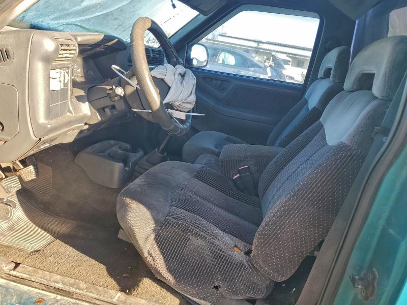 Photo 7 from auction – 1996 GMC SONOMA with VIN 1GTCS1445TK515269