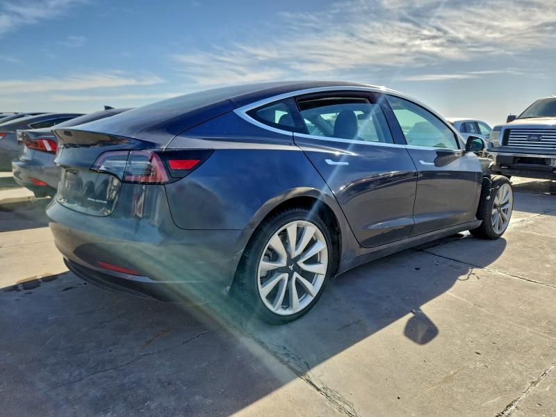 Photo 3 from auction – 2018 TESLA MODEL 3 with VIN 5YJ3E1EB5JF132303