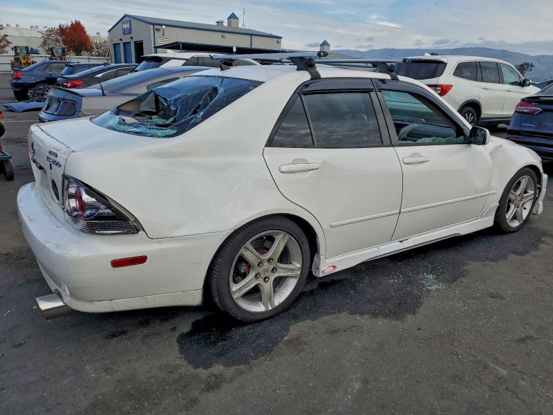 Photo 3 from auction – 2001 LEXUS IS 300 with VIN JTHBD182810002667