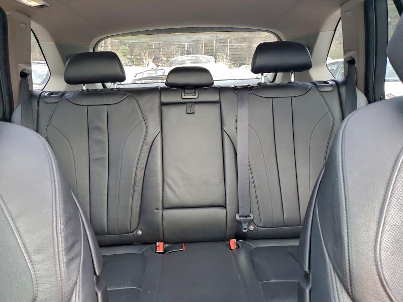 Photo 10 from auction – 2015 BMW X5 SDRIVE3 with VIN 5UXKR2C57F0H41404