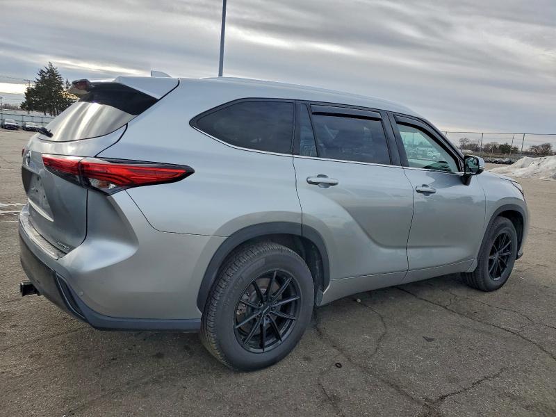 Photo 3 from auction – 2020 TOYOTA HIGHLANDER with VIN 5TDYZRAH4LS006418