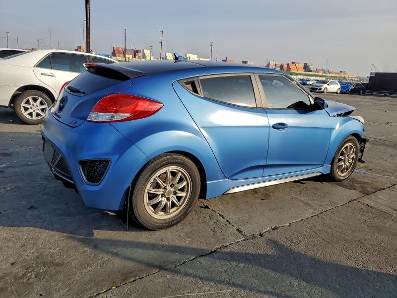 Photo 3 from auction – 2016 HYUNDAI VELOSTER T with VIN KMHTC6AE4GU264175