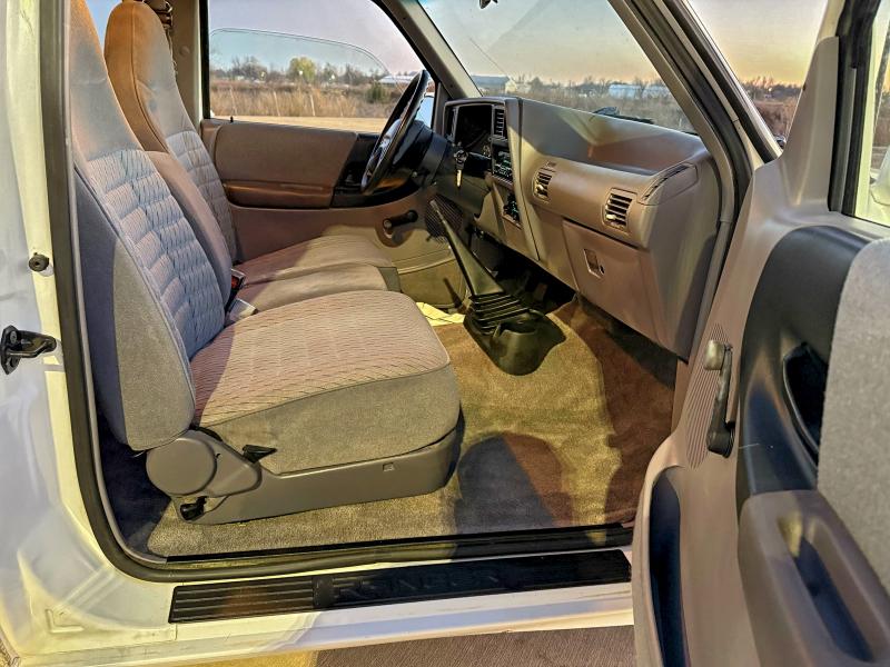 Photo 5 from auction – 1994 FORD RANGER SUP with VIN 1FTCR14U1RPC54293