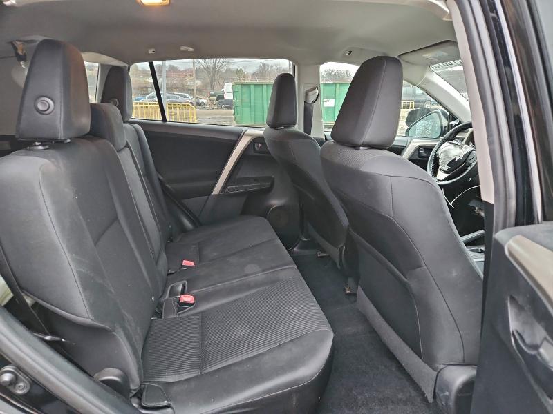 Photo 11 from auction – 2014 TOYOTA RAV4 LE with VIN 2T3BFREV2EW220842
