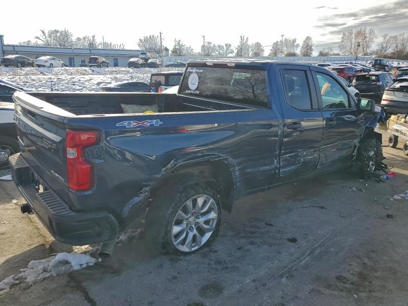 Photo 3 from auction – 2019 CHEVROLET SILVERADO with VIN 1GCRYBEH0KZ313963