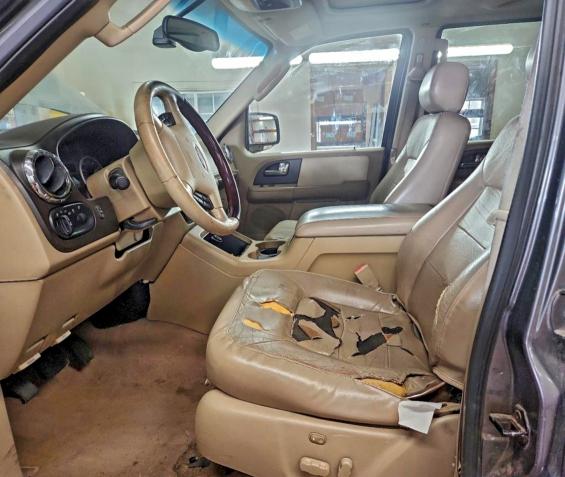 Photo 7 from auction – 2005 FORD EXPEDITION with VIN 1FMFU20545LA98120