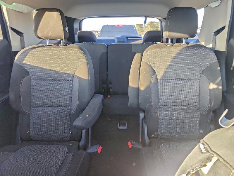 Photo 10 from auction – 2018 CHEVROLET TRAVERSE with VIN 1GNERGKW4JJ128797