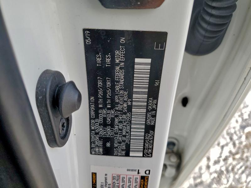 Photo 14 from auction – 2019 TOYOTA 4RUNNER SR with VIN JTEBU5JRXK5715585