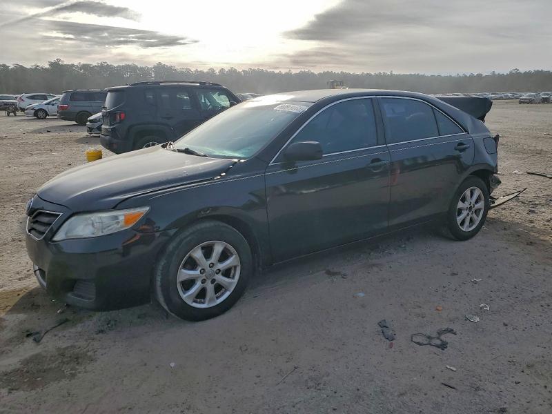 TOYOTA CAMRY 2011 z numerem VIN 4T1BF3EK9BU706958 - Zdjęcie z aukcji