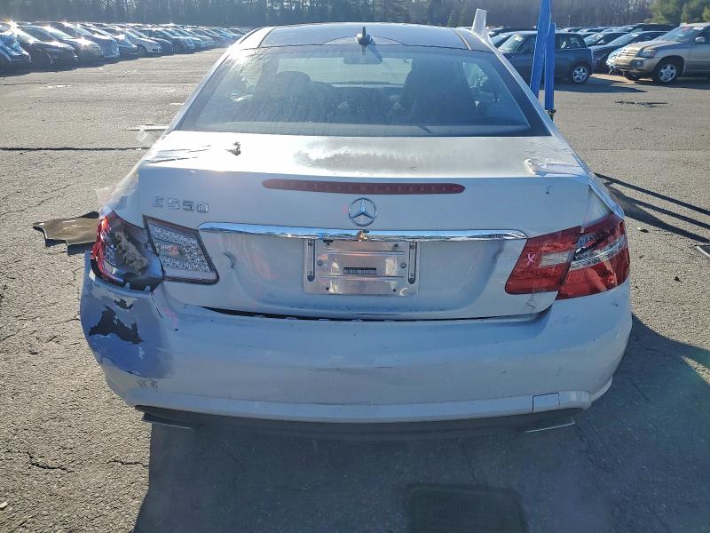 Photo 6 from auction – 2010 MERCEDES-BENZ E 550 with VIN WDDKJ7CB4AF021028