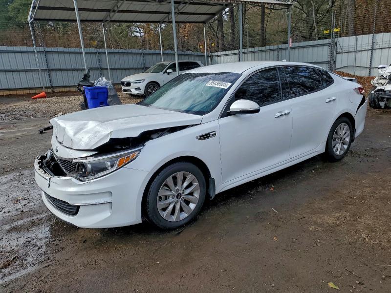 KIA OPTIMA EX 2016 with VIN 5XXGU4L35GG108218 - Photo from auction