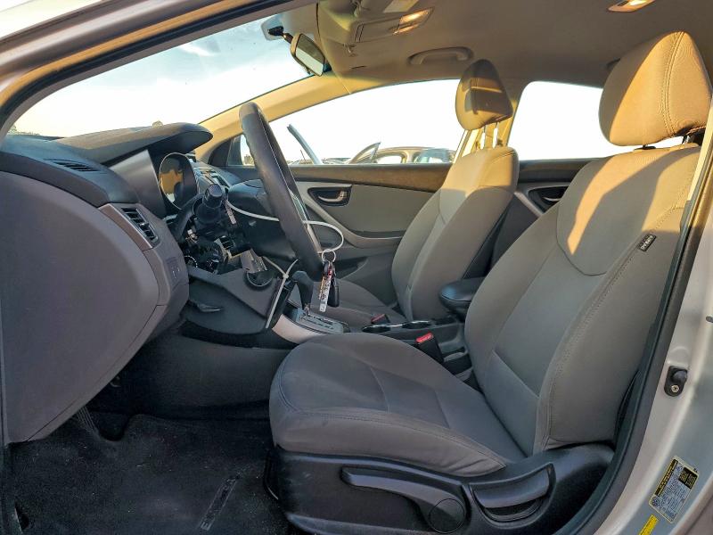 Photo 7 from auction – 2011 HYUNDAI ELANTRA GL with VIN 5NPDH4AE3BH060145