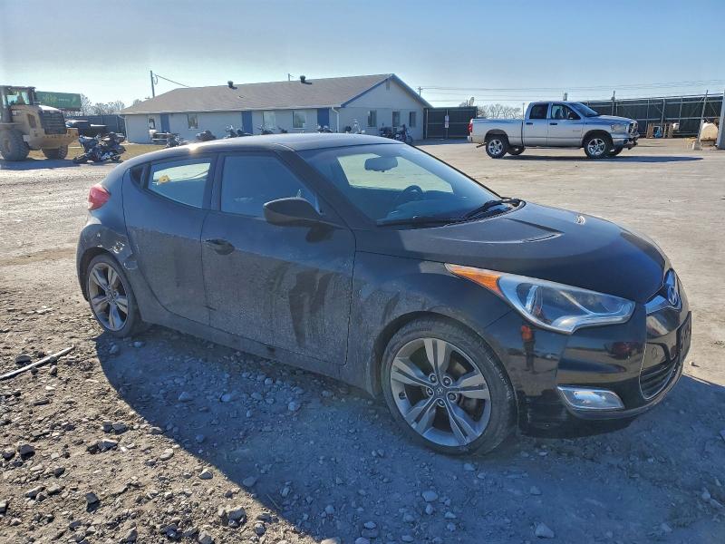 Photo 4 from auction – 2013 HYUNDAI VELOSTER with VIN KMHTC6AD7DU094543