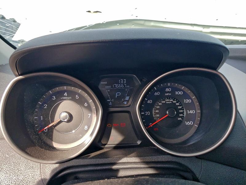 Photo 9 from auction – 2012 HYUNDAI ELANTRA GL with VIN 5NPDH4AE1CH107044