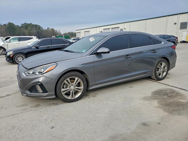 HYUNDAI SONATA LIM 2019 with VIN 5NPE34AF3KH738193 - Photo from auction