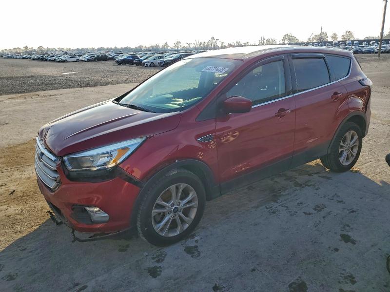 FORD ESCAPE SE 2017 with VIN 1FMCU9G9XHUD45594 - Photo from auction