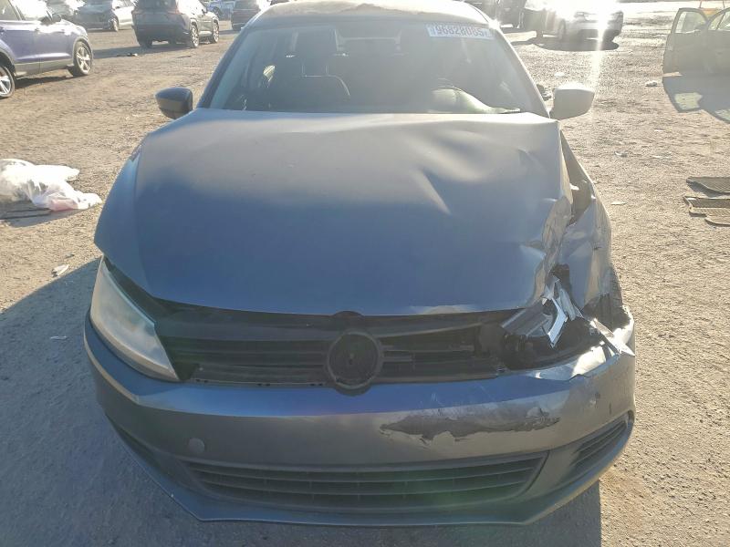 Photo 5 from auction – 2014 VOLKSWAGEN JETTA with VIN 3VW2K7AJ8EM250753