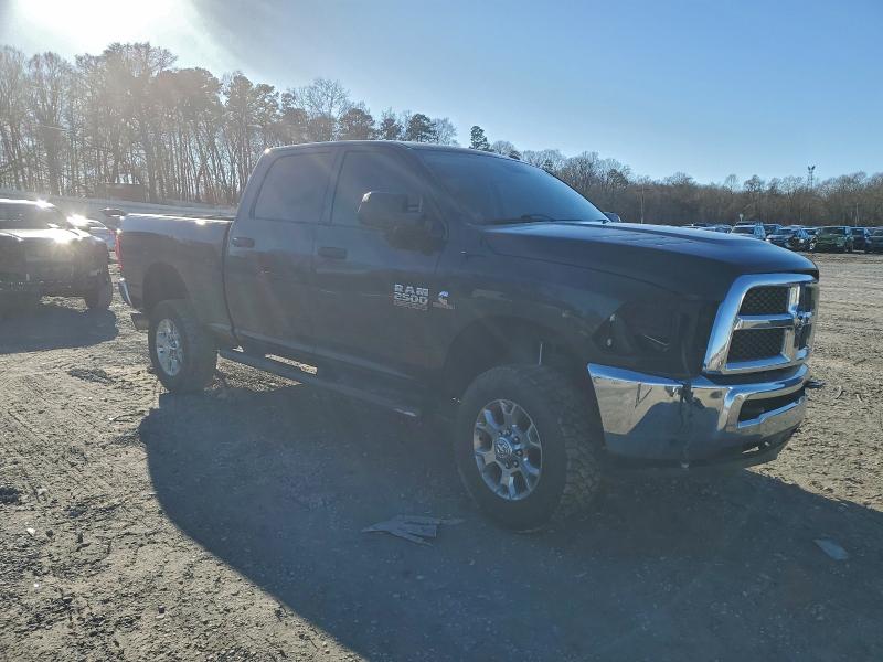 Photo 4 from auction – 2018 RAM 2500 with VIN 3C6UR5CL3JG107316