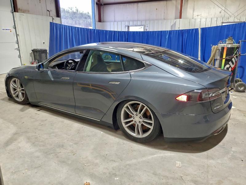 Photo 2 from auction – 2012 TESLA MODEL S with VIN 5YJSA1CN0CFP03106