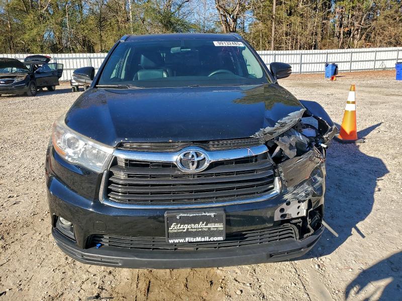 صورة رقم 5 من المزاد - 2016 TOYOTA HIGHLANDER مع VIN 5TDJKRFH8GS311795