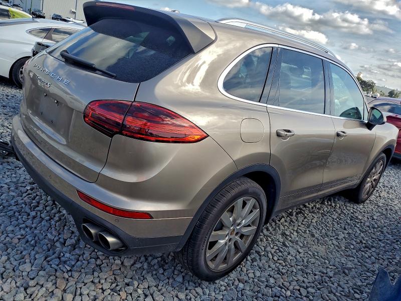 صورة رقم 3 من المزاد - 2018 PORSCHE CAYENNE S مع VIN WP1AB2A29JLA61159