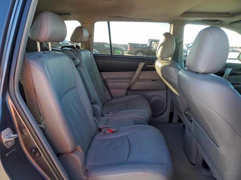 Photo 11 from auction – 2010 TOYOTA HIGHLANDER with VIN 5TDKK3EH7AS016164