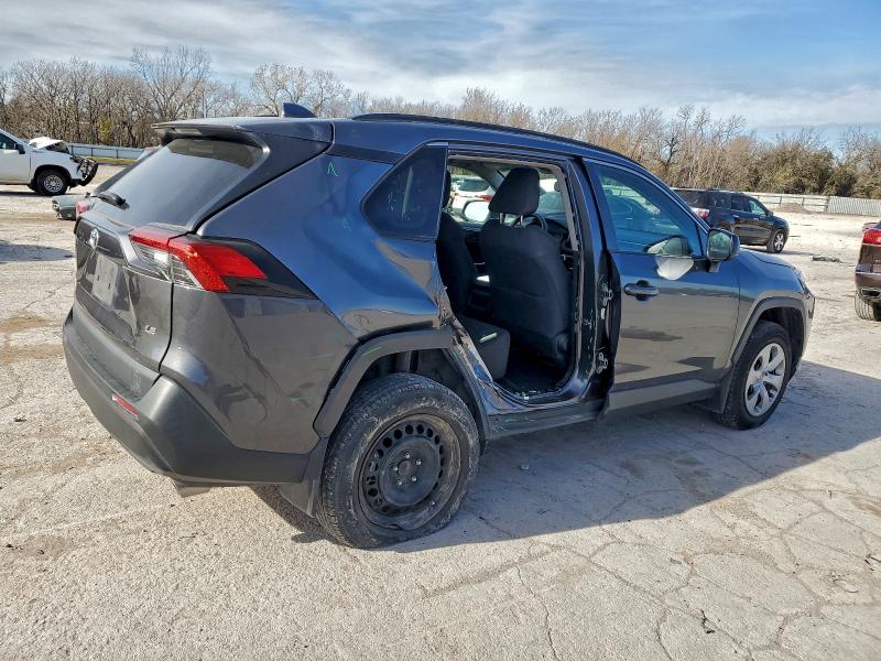 Photo 3 from auction – 2021 TOYOTA RAV4 LE with VIN 2T3H1RFV6MC137924