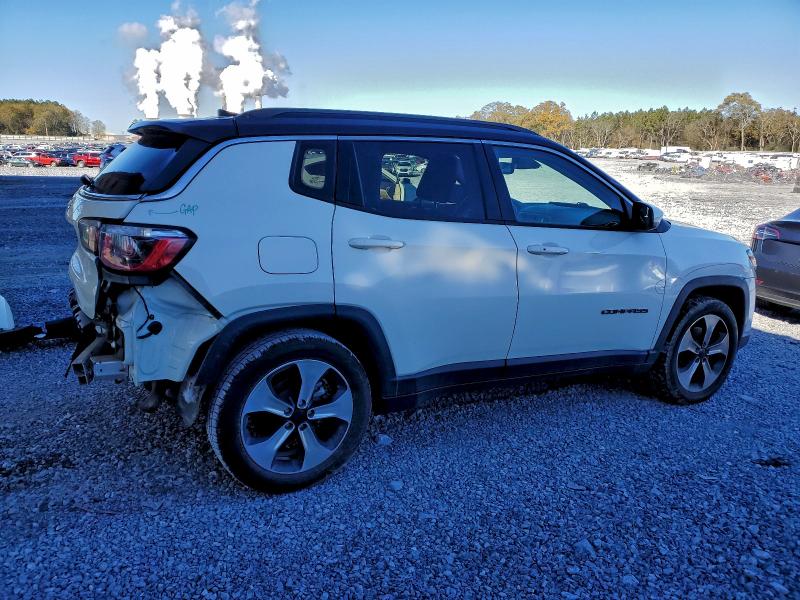 Photo 3 from auction – 2018 JEEP COMPASS with VIN 3C4NJCBB1JT125211