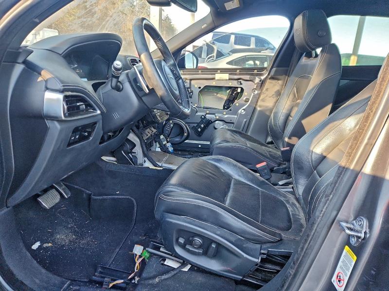 Photo 7 from auction – 2017 JAGUAR F-PACE S with VIN SADCM2BV2HA095838