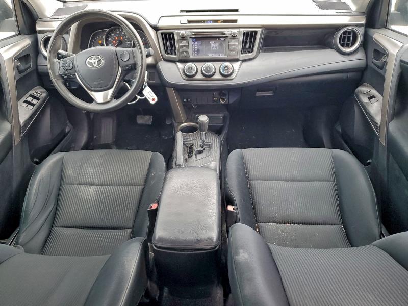 Photo 8 from auction – 2015 TOYOTA RAV4 LE with VIN 2T3BFREVXFW362695