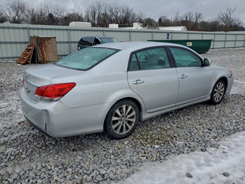 Foto 3 de la subasta – 2012 TOYOTA AVALON BAS con VIN 4T1BK3DBXCU463675